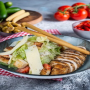 Izgara Tavuklu Sezar Salata